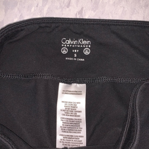 Calvin Klein Capris - Picture 4 of 4